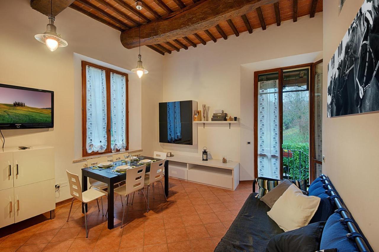 Casazappa - In Centro A Piedi, Parcheggio E Giardino Privato Apartment Siena Exterior photo